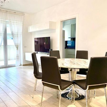 Appartamento Mpm - Belinzaghi 5 6 Pax Milano Esterno foto